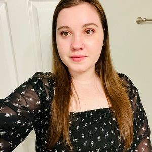 Meet your Posher, Kaela